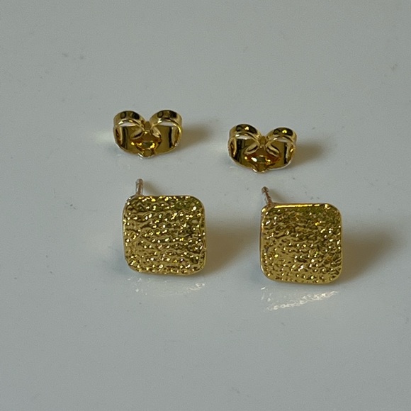 Dubai Gold-Toned Earrings - Picture 4 of 5